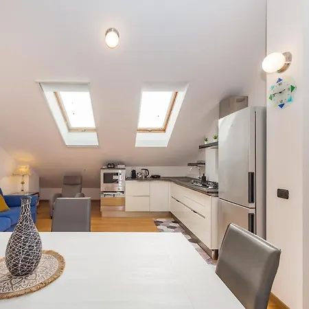 Romantic Navigli Attic Free Garage 255 X 520 Cm Apartment