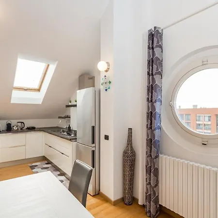 Apartment Romantic Navigli Attic Free Garage 255 X 520 Cm *
