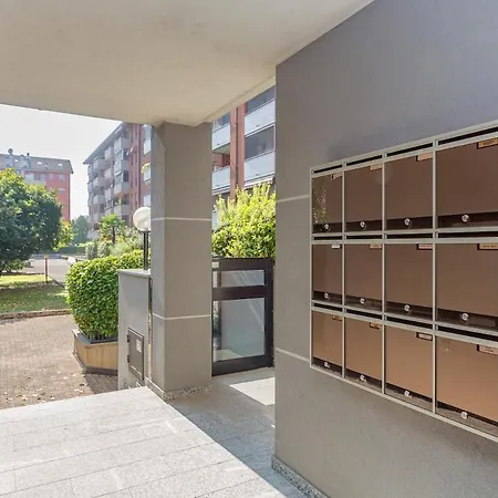 Romantic Navigli Attic Free Garage 255 X 520 Cm * Mailand